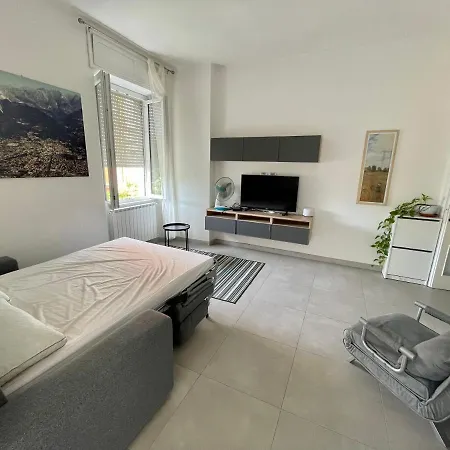 Appena Ristrutturato Apartment *